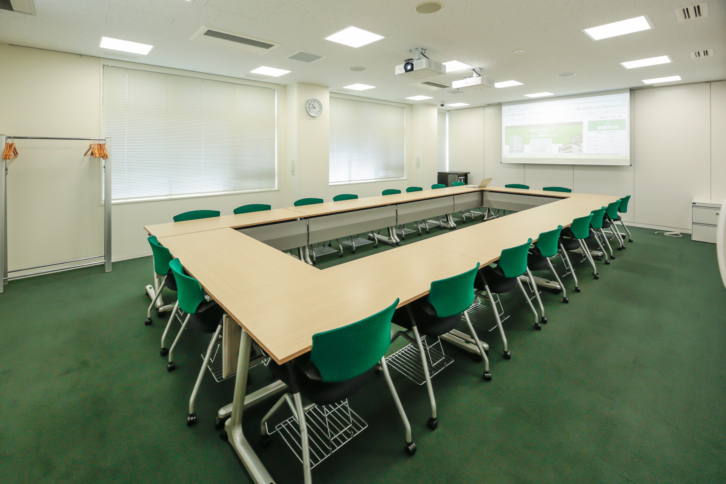 9階 プレゼンルーム2(902)｜東京都内の貸会議室ならエッサム神田ホール