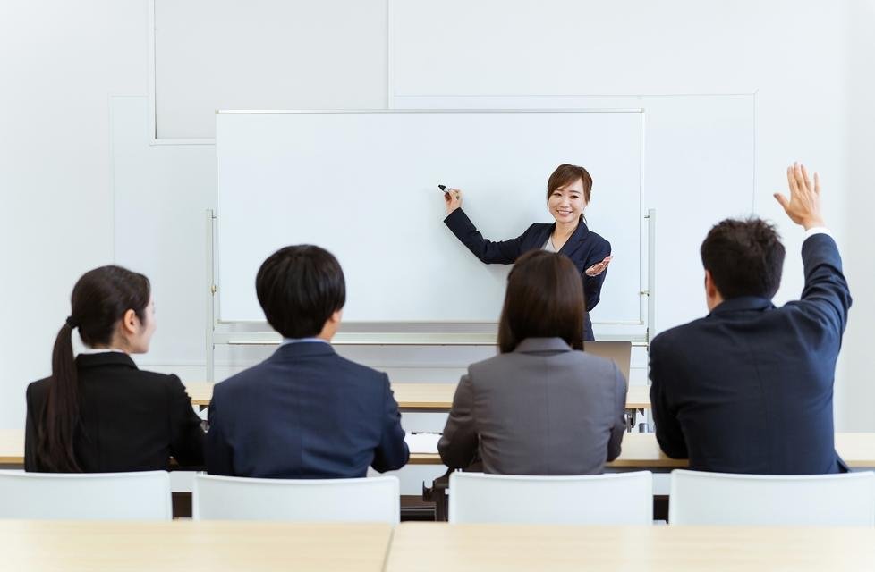 宿泊を伴う会議・研修を東京で開催するなら？エッサム神田ホールの活用法