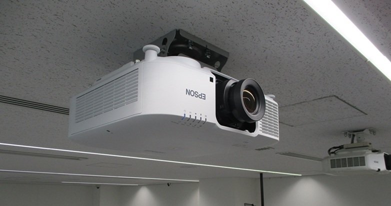 8500lm_projector.jpg